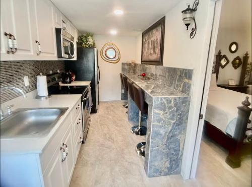 Mediterranean Apartment 5 min from the beach in car in Clearwater City Center