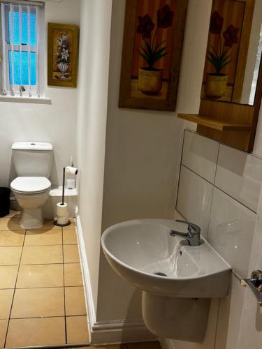 No 4 AT SANDRINGHAM - LARGE 2 BED NEAR SEFTON PARK, Liverpool (photo 9)