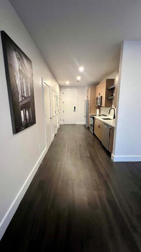 City-View Luxe Stay 7 Mins to Mercedes-Benz in English Avenue