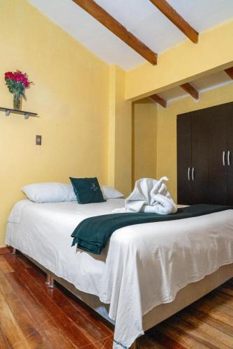 Rituales Inn Santa Monica – Cuzco, NJ