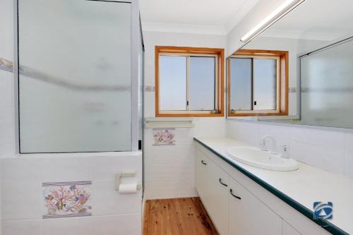 25 The Esplanade in Woodgate