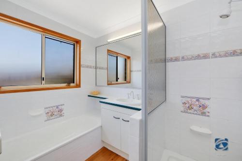 25 The Esplanade in Woodgate
