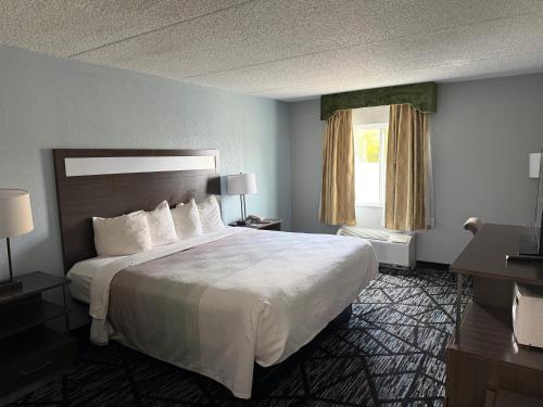 Quality Inn & Suites Coldwater - image 5