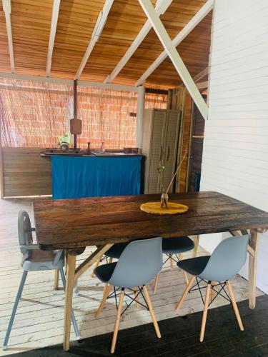 Una Habitación baño privado Casa Mango (Una Habitacion bano privado Casa Mango) in Zapzurro