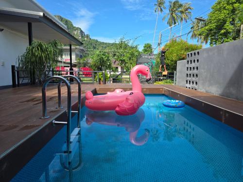 Nangkam Boutique Donsak, Khanom