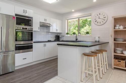 Luminara Luxury Lakefront in Smiths Lake