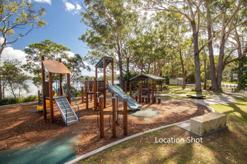 Luminara Luxury Lakefront in Smiths Lake