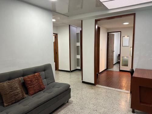 Apartamentos FM 204
