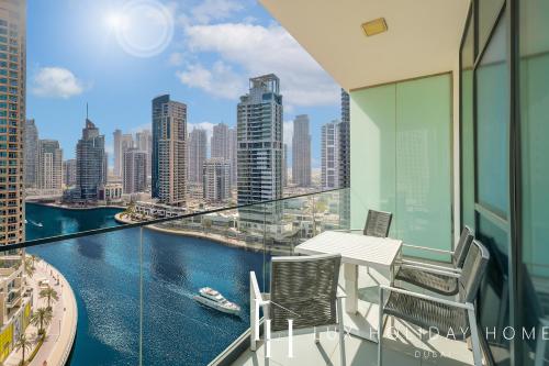 LUX Contemporary Suite with Marina View 3, Dubái