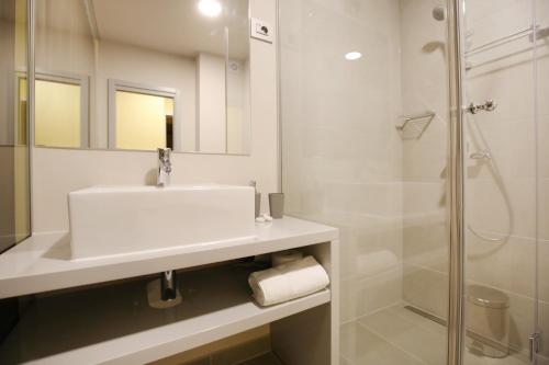 Kai Boutique Studio & Rooms 5