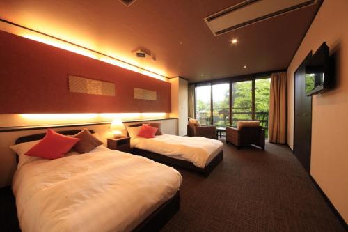 Superior Twin Room with Private Bathroom*