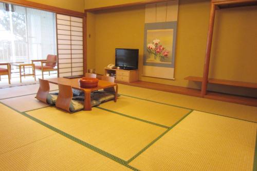 Premium Japanese-Style Room