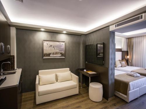 Bonne Sante Hotel - image 7