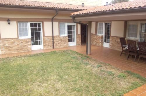  Chalet Cuzcurrita in Cuzcurrita-Río Tirón