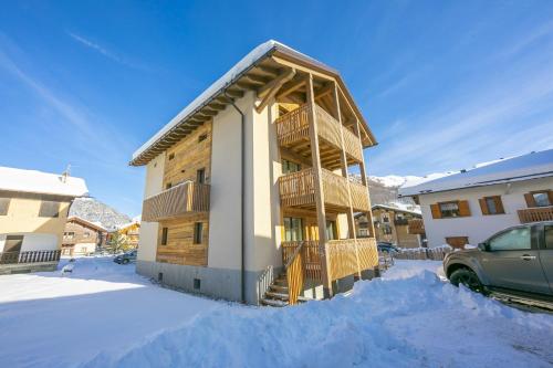 Besseghini Apartments