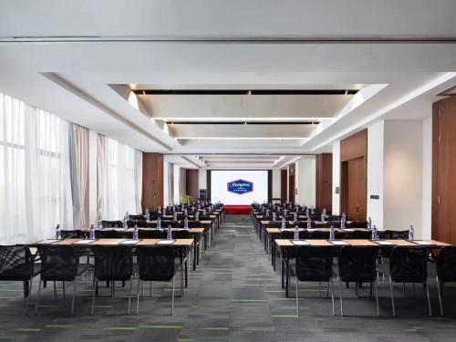 Hampton by Hilton Hefei West Railway Station – Hefei, VA