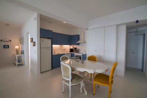 White Blue Luxury Villa 1 in Pefkali (Korinthia)