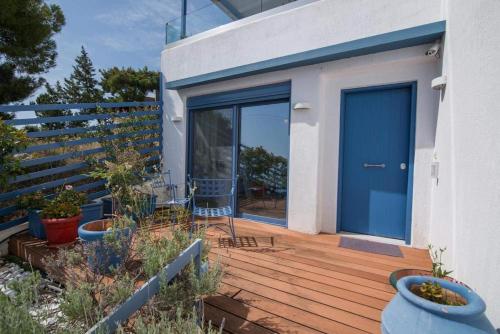 White Blue Luxury Villa 1 in Pefkali (Korinthia)