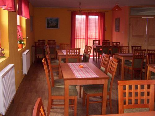 مطعم, Penzión Šindléry 533 (Penzion Sindlery 533) in ستاري سموكوفيك