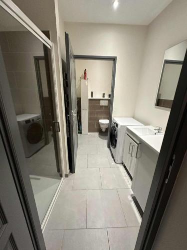 ฝักบัว, Studette Peronne Centre in เพอรน