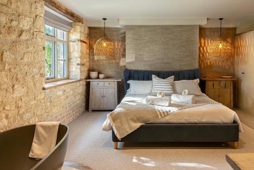 Sleeps 6