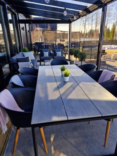 Зручності, Huvilarannalla in Соткамо