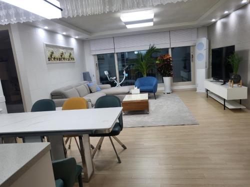 happy house – khách sạn tại Phường Jung