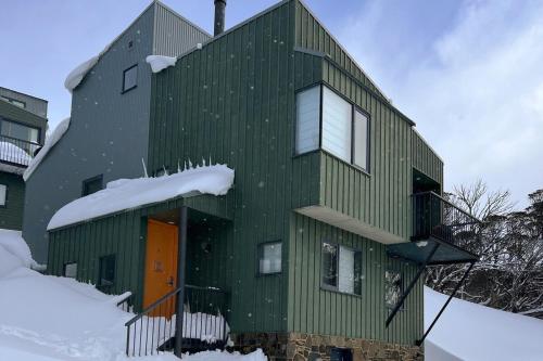 Perisher stand alone chalet - available all year in Perisher Valley