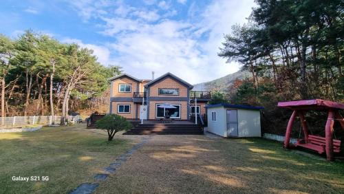 Bauhaus In Wonju in Musil-dong