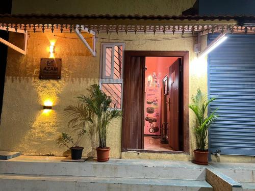 Entrance, Cozy Homestay Near BIEC-Bangalore Int Exhib center in Nelamangala
