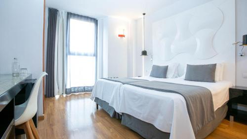 伊威尼亞羅卡福特酒店 (Evenia Rocafort Hotel) in 聖安東尼