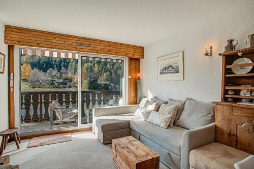 Apartment Mika, Alpes Agency, Slope side location, Central Chamonix, Sleeps 4-6 – khách sạn tại Trung Tam