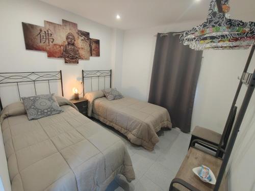 2 twin beds