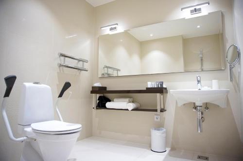 Lydia Hotel Room Type - Double Room with Spa Access – Accessible