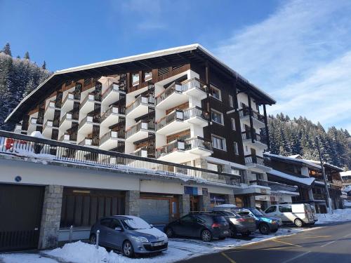 Appartement 3* a 5 min du centre de Morzine, balcon, 2 chambres, parking, service inclus - FR-1-754- near Mouilles Ski Lift