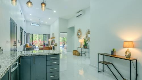 Modern Retreat in the Rainforest with River Access in Tortugal