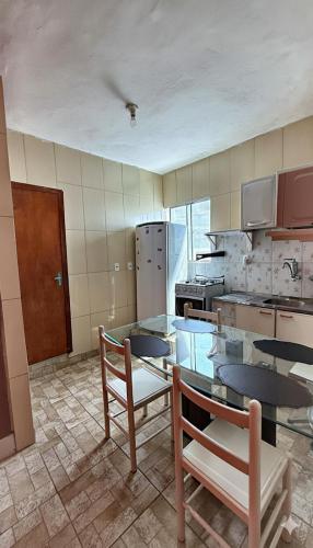 Kitchen, Hostel Tavares Bastos in Catete