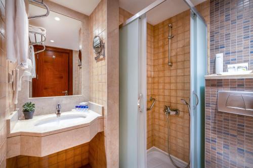 Villa Side Hotel Room Type - Standard Double or Twin Room Villa Side Hotel Room Type - Standard Double or Twin Room