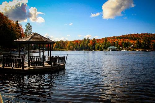 Hemlock - Big Moose Lakeside in Big Moose (NY)