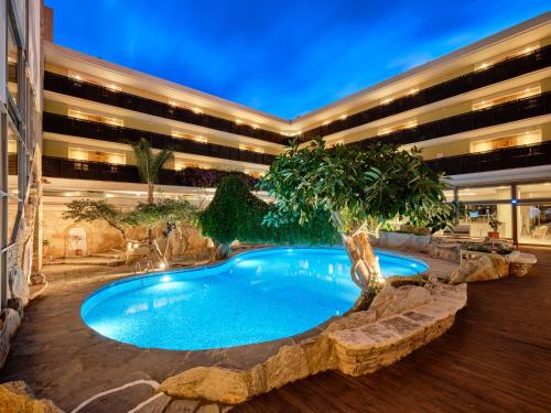 Swimming pool, Sitia Beach City Resort & Spa in Sitia