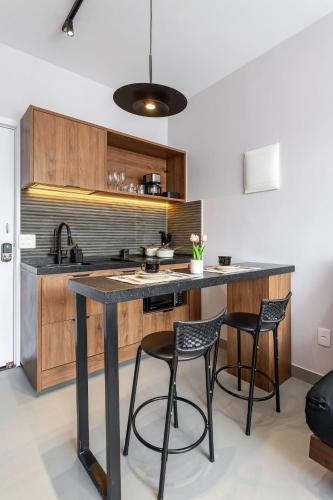 Kitchen, Estudio Moderno em Laranjeiras in Laranjeiras