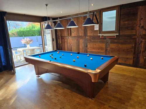 Appartamento con Biliardo Privato Patio e Parcheggio Aosta 1