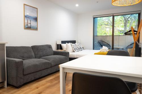 Modern Cosy Studio Apartment Auckland Central - image 4
