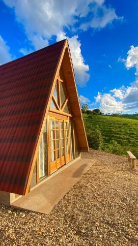 Chalé Cachoeira do Túnel- Linda vista da Serra da Mantiqueira (Chale Cachoeira do Tunel- Linda vista da Serra da Mantiqueira) in Delfim Moreira