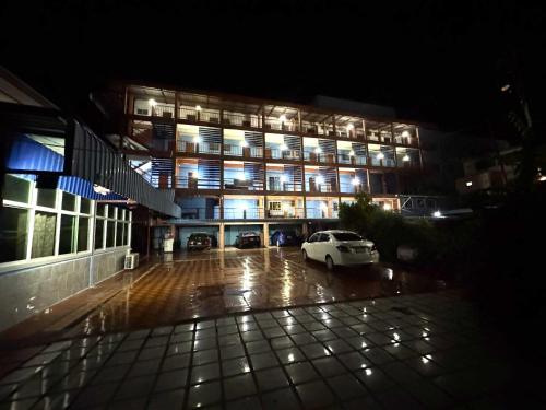 ทางเข้า, OYO 75596 The Sirisuk House in ศรีสำโรง