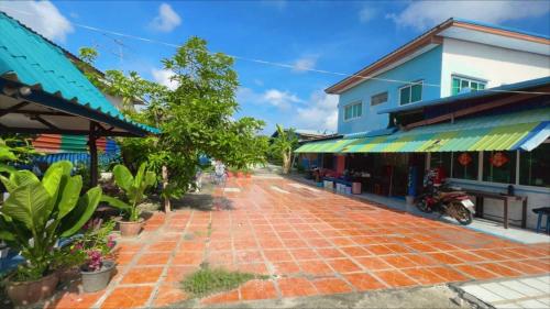 ล็อบบี้, OYO 75596 The Sirisuk House in ศรีสำโรง