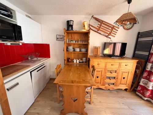 Kitchen, Meribel Mottaret C2 - Studio cabine - Pied des pistes - Plein Sud in Meribel