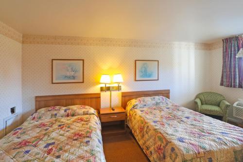 Hotel O Relax Inn Lewisburg near I-64 - main image