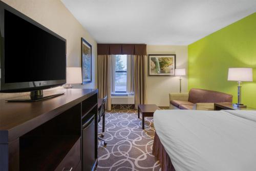 Best Western Lake Cumberland Inn - image 6