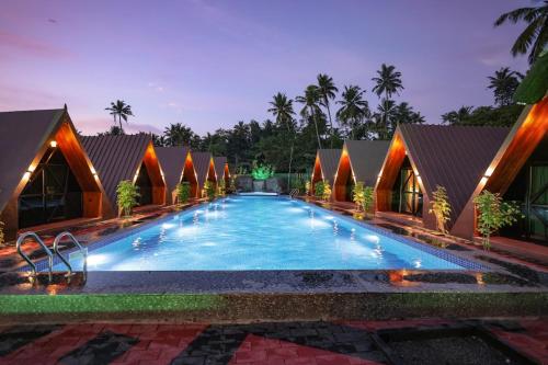 泳池, Royal Empire Resort in 波瓦爾